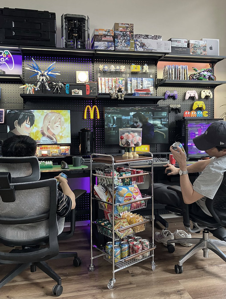 How to Install Pegboard?—The Ultimate Pegboard Guide for Your Dream Gaming Room Setup